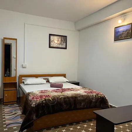 Lake Side Homestay Mirik Exterior photo