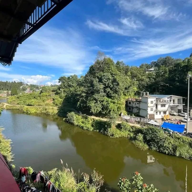 Side Homestay