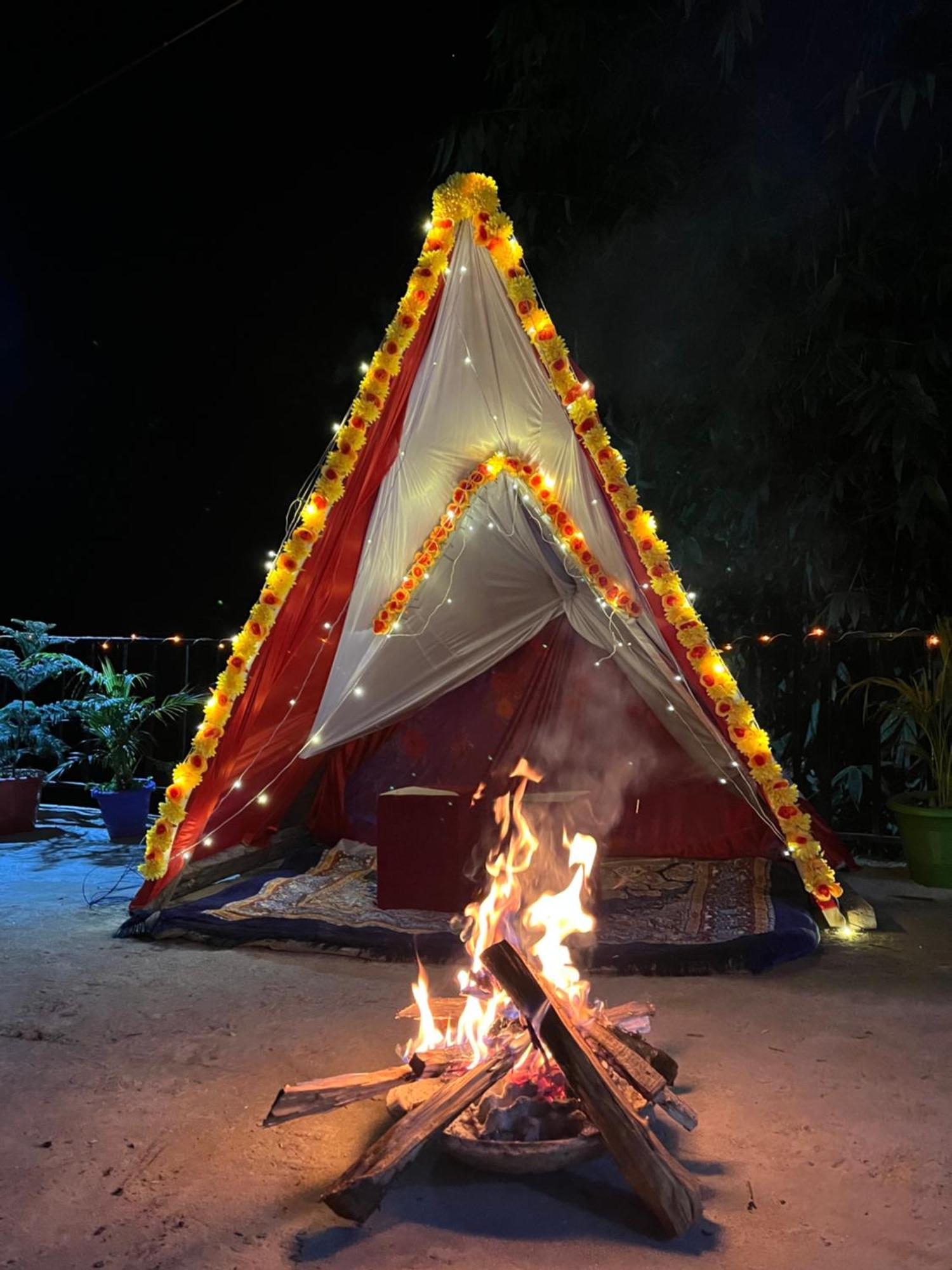 Homestay Side