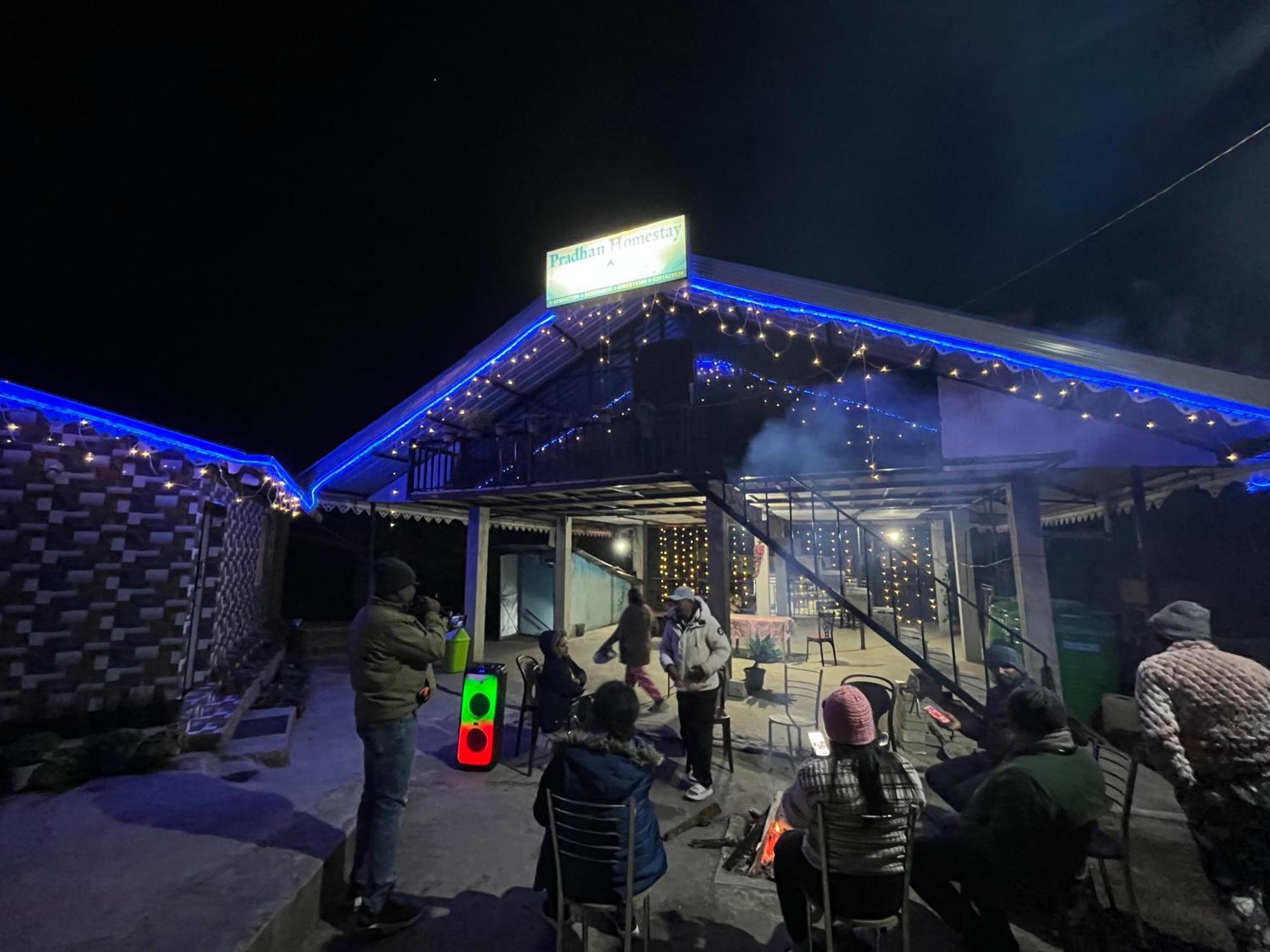 Side Homestay